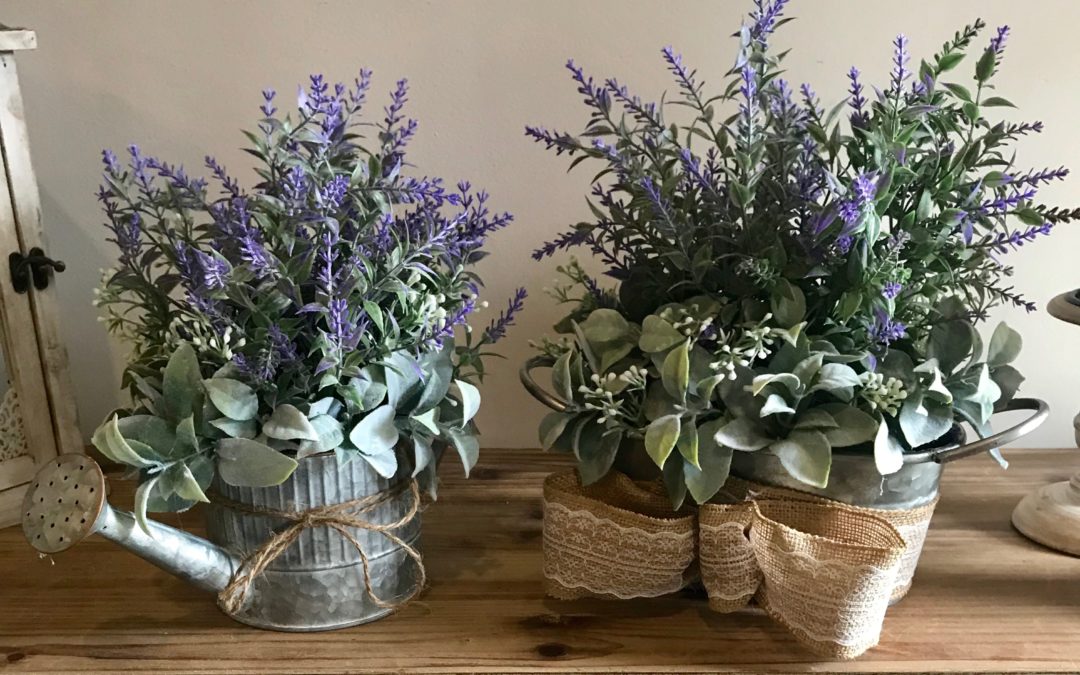 DIY Farmhouse Table Arrangement